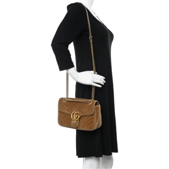Gucci Marmont Medium tan Velvet Quilted tan Velvet Matelasse Gold GG Bag - Picture 3 of 4